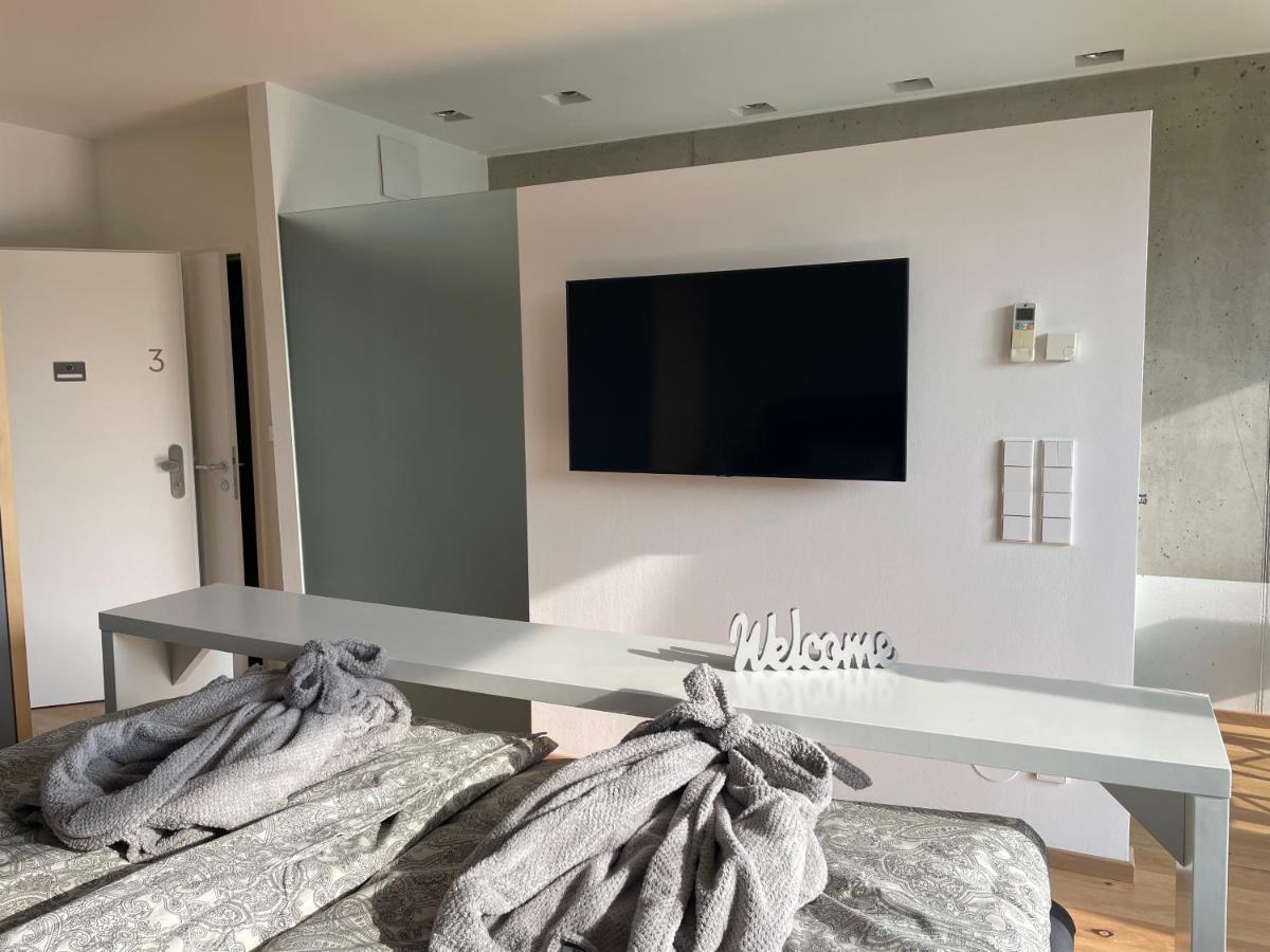 *Brandnew* Modernes Apartment In Den Weinbergen Mit Pool Und Sauna Spielfeld Exterior foto